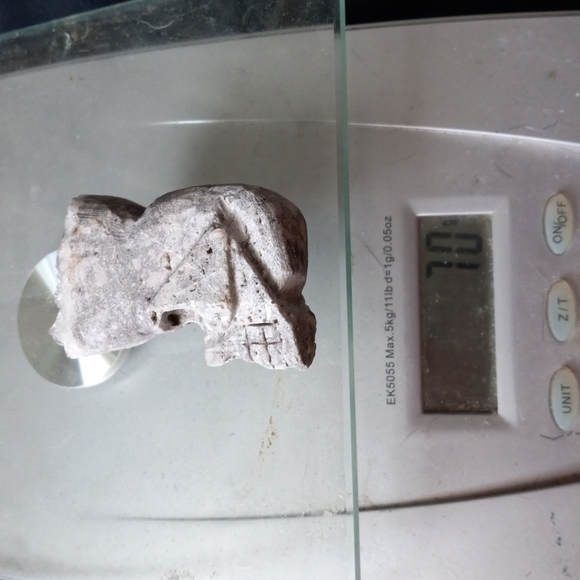 GEMSTONE HEALING STONE QUARTZ SKULL - Picture 5 of 6